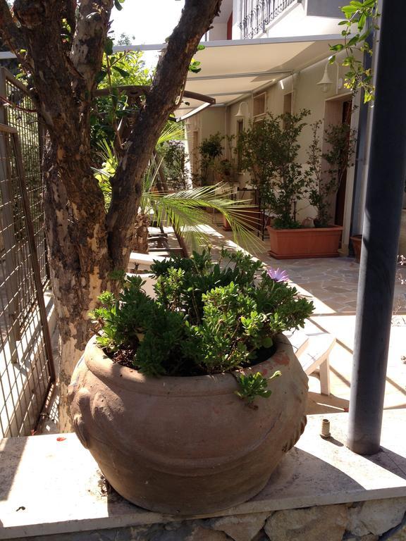 아치카스텔로 Il Giardino Dei Limoni B&B 외부 사진