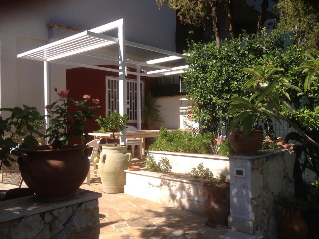 아치카스텔로 Il Giardino Dei Limoni B&B 외부 사진